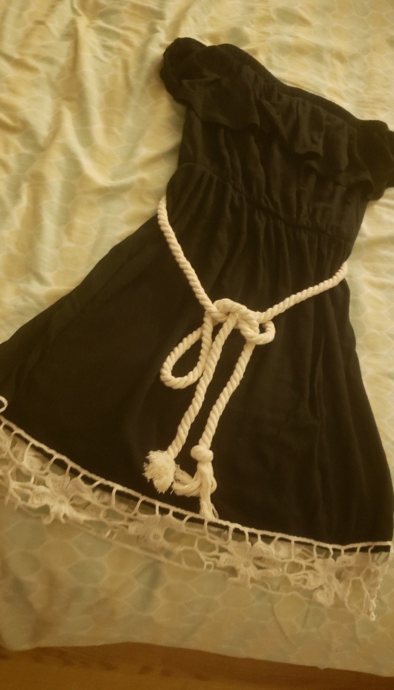 Dress - Picture 2 of 2